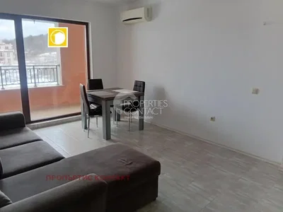 Oturma odası; manzara, fayans zemin