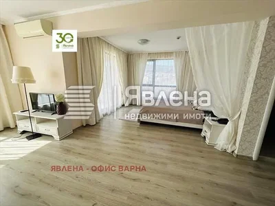 Chambre; lumière naturelle, parquet