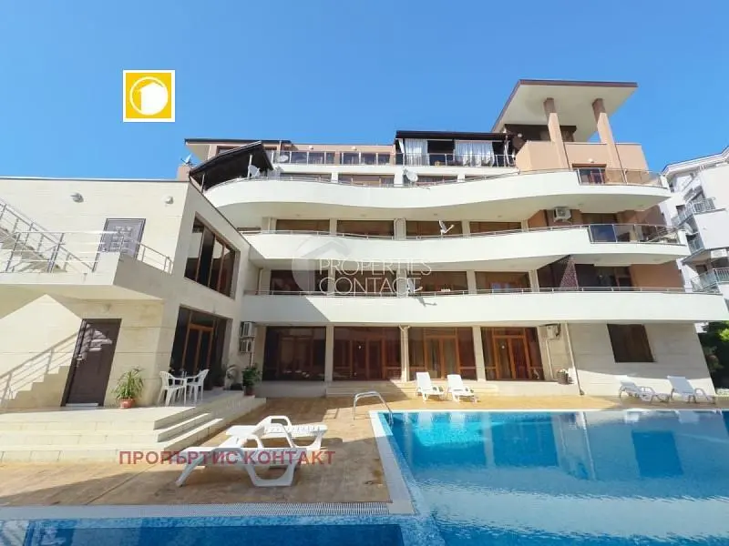 Haus und umgebung; blick