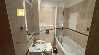 Banyo; fayans zemin, tadilatlı, doğal ışık