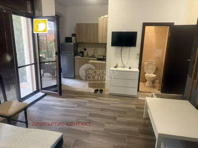 Oturma odası; manzara, fayans zemin