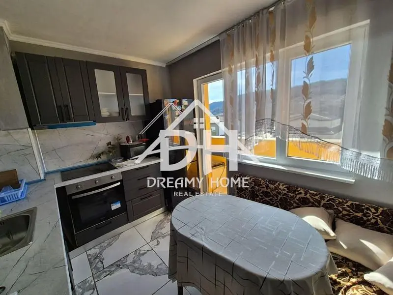 Cuisine; vue, lumière naturelle