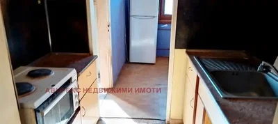 Cuisine; électroménager, nécessite rénovation