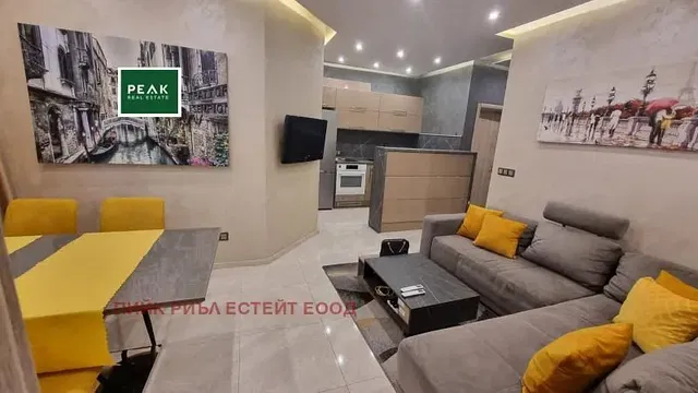 Obývací pokoj; moderní styl, přirozené světlo