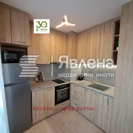 Küche; küchengeräte, fliesenboden, renoviert