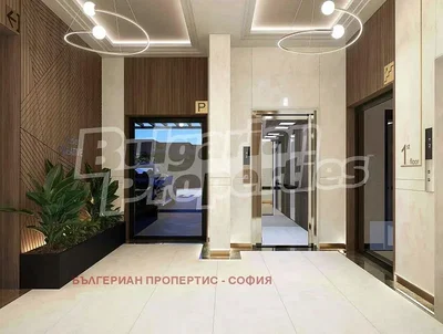 Ostatní; vysoké stropy, přirozené světlo