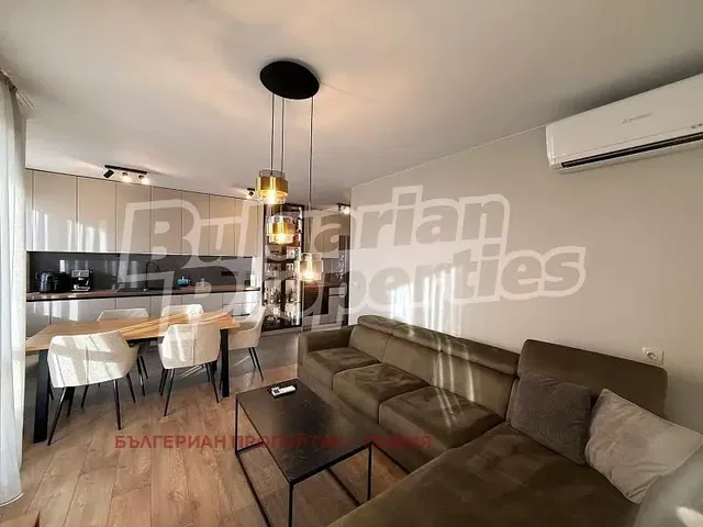 Oturma odası; manzara, modern stil, doğal ışık