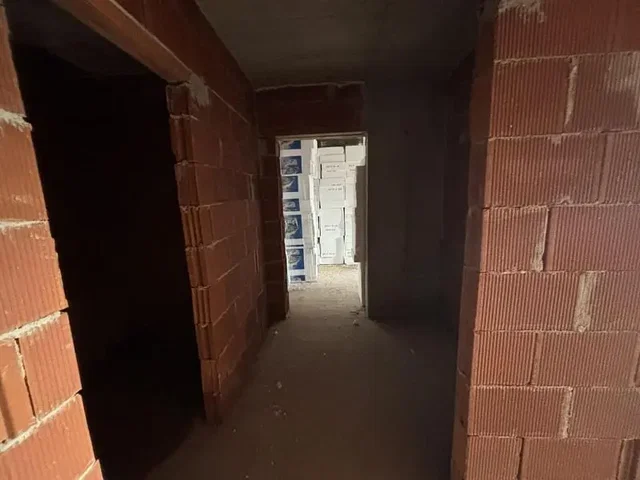 Ostatní; nutná rekonstrukce