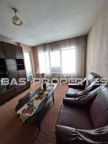 Obývací pokoj; výhled, přirozené světlo