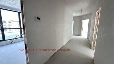 Остало; потребна реновација, природно светло