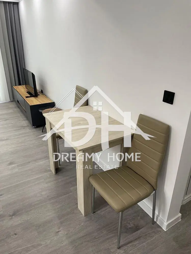 Salon; style moderne, parquet