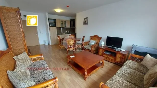 Obývací pokoj; rustikální styl, přirozené světlo