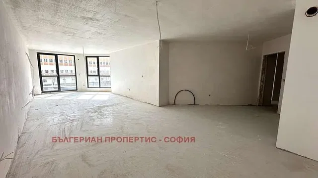 Ostatní; nutná rekonstrukce, přirozené světlo