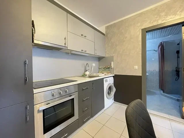 Kuchyně; kuchyňské spotřebiče, přirozené světlo