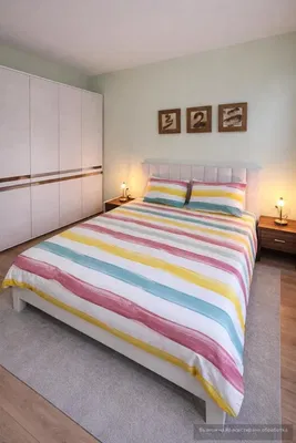 Camera da letto; luce naturale, stile moderno