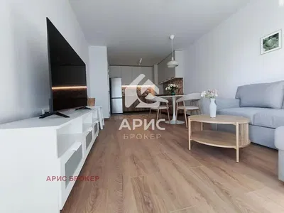 Soggiorno; vista, luce naturale, stile moderno, pavimento in legno