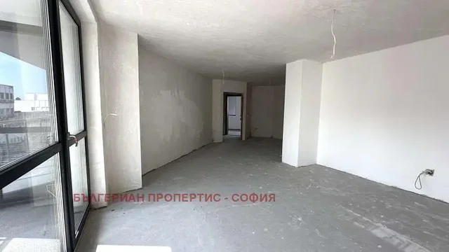 Ostatní; výhled, nutná rekonstrukce, přirozené světlo