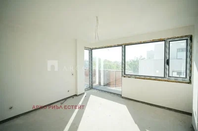 Ostatní; přirozené světlo, nutná rekonstrukce, výhled