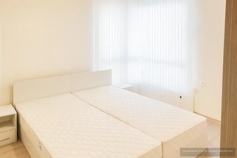 Chambre; lumière naturelle, parquet