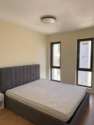 Schlafzimmer; tageslicht, holzboden