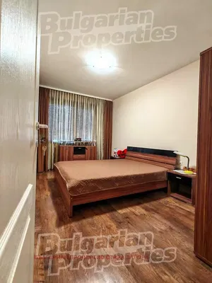 غرفة نوم; أرضية خشبية, ضوء طبيعي