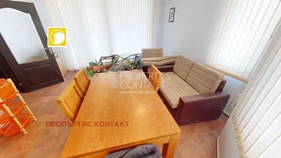Obývací pokoj; moderní styl, přirozené světlo
