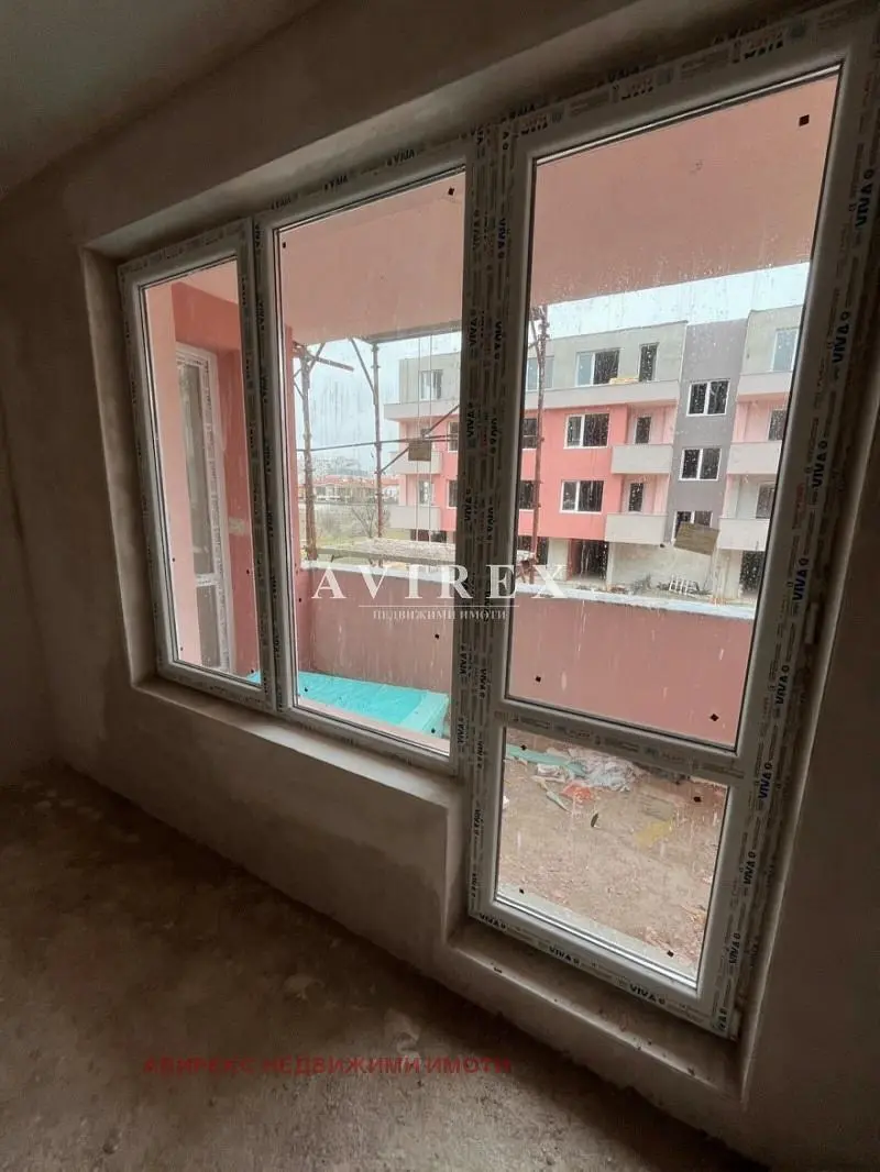 Балкон; поглед, потребна реновација