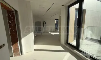 Sonstiges; tageslicht, renovierungsbedürftig