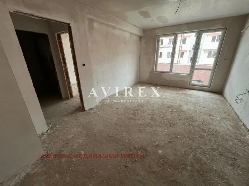 Остало; потребна реновација, природно светло