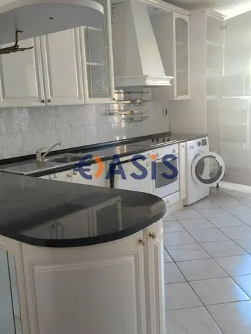 Кухиња; кухињски апарати, плочице