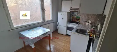 Kuhinja; kućanski aparati, pogled