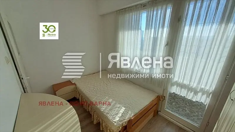 Spavaća soba; prirodna svjetlost