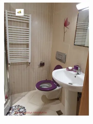 Toalet; pločice, renoviran