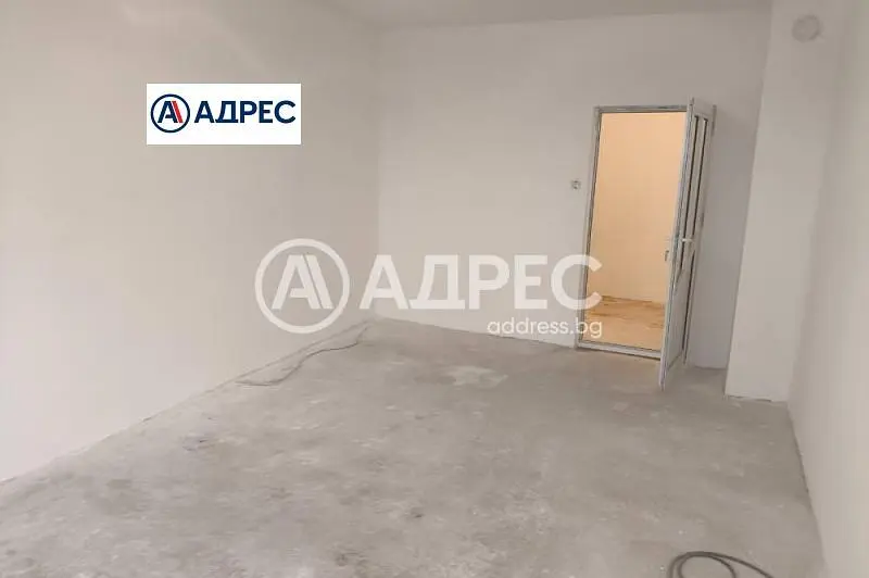 Ostatní; nutná rekonstrukce, dlažba