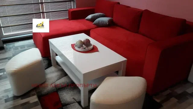 Soggiorno; stile moderno, luce naturale