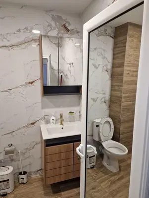 Bagno; pavimento in piastrelle, ristrutturato, luce naturale, stile moderno