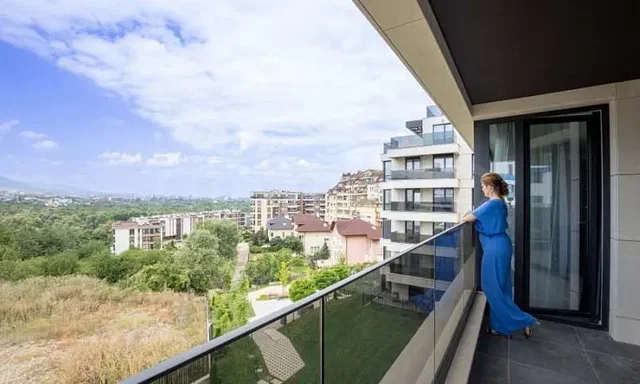 Balcone; vista, luce naturale
