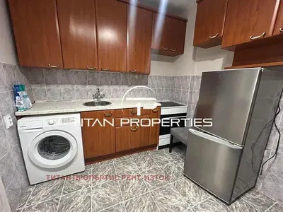 Kuhinja; kućanski aparati, pločice