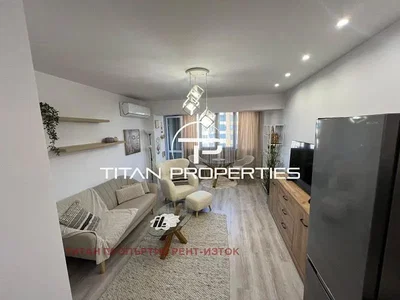 Salon; lumière naturelle, style moderne, parquet
