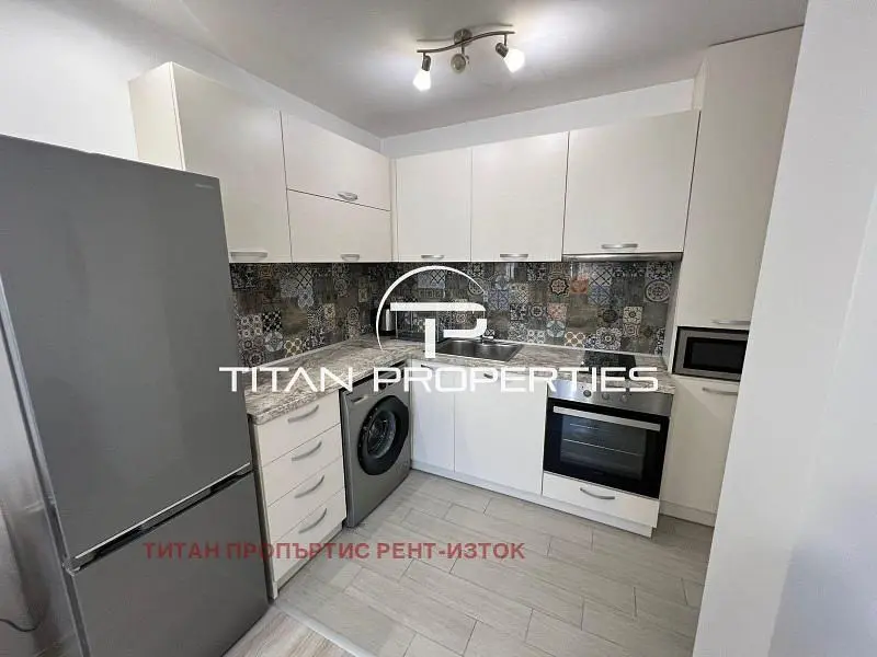 Cuisine; électroménager, carrelage