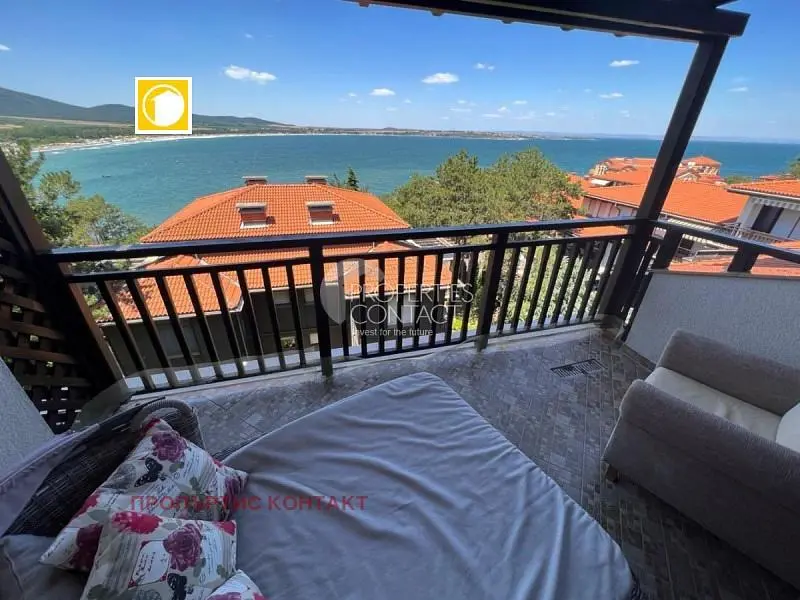 شرفة; إطلالة