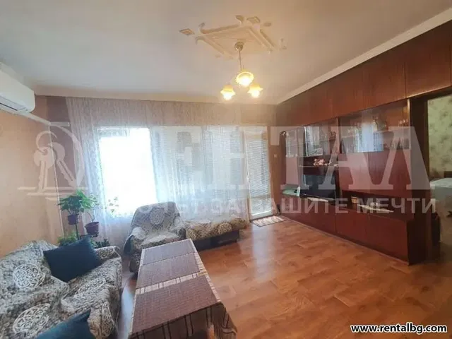 Sala de estar; luz natural, estilo moderno