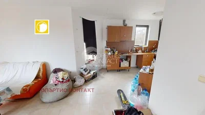 Kuhinja; potrebna renovacija, pločice