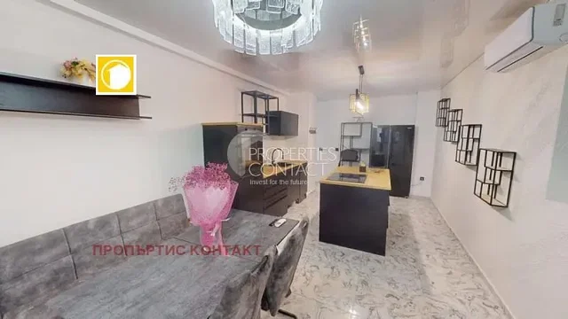 Kuchyně; dlažba, po rekonstrukci, přirozené světlo, moderní styl