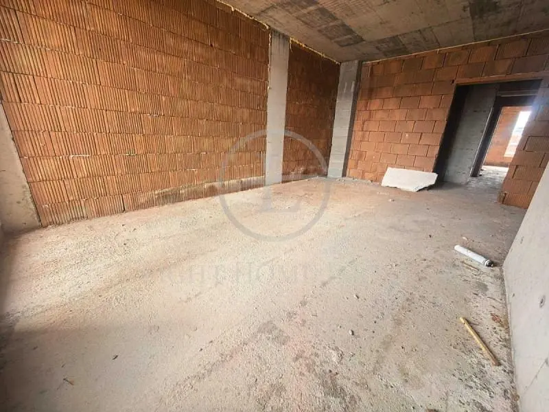 Ostatní; nutná rekonstrukce, přirozené světlo