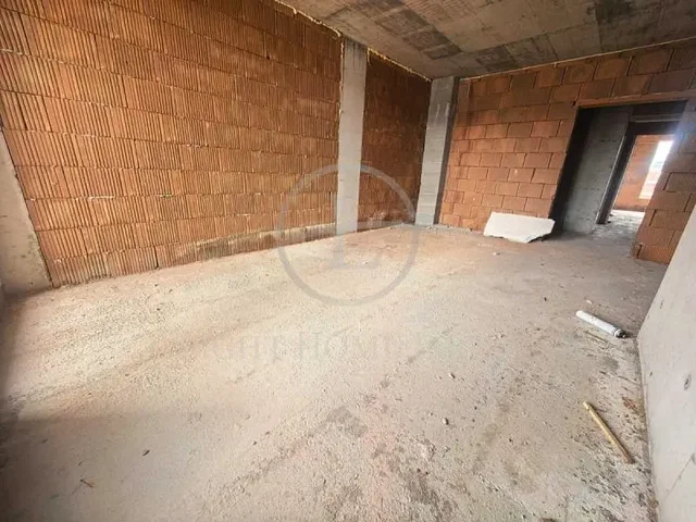 Ostatní; nutná rekonstrukce, přirozené světlo