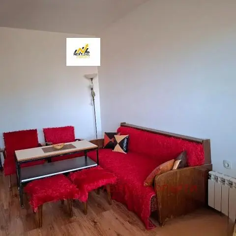 Dnevni boravak; rustikalni stil, drveni pod