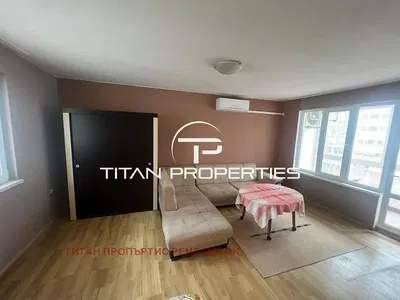 Dnevni boravak; drveni pod, prirodna svjetlost, pogled