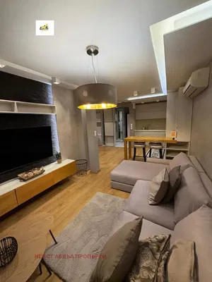 Soggiorno; pavimento in legno, stile moderno, luce naturale