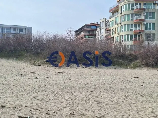 Casa e arredores; vista
